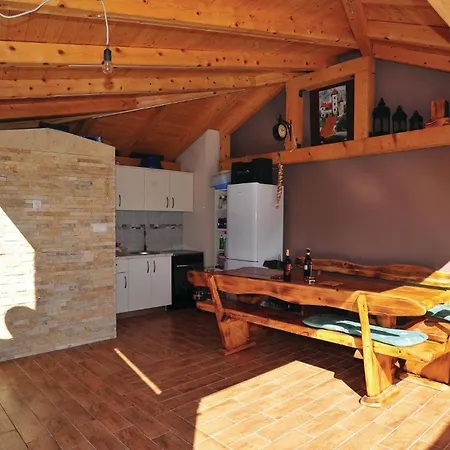 Appartement Lovely In With House Sea View